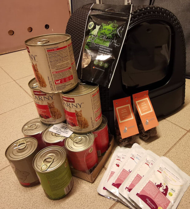 photo of cat food and accesories